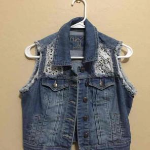 Rue21 short sleeve Jean jacket