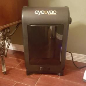 Eye Vac automatic dustbin