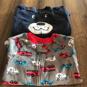 Boy 2t winter Pajamas with feet
