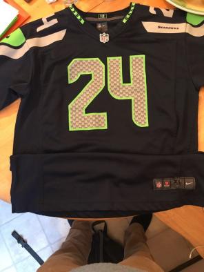 Seattle Seahawks Youth XL Lynch Jersey