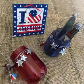 Patriotic Mason Jars 4th of July Decor
