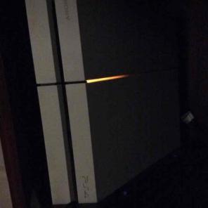 White ps4