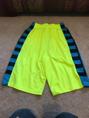 NIKE Elite DriFit Shorts S Free SHIPPING