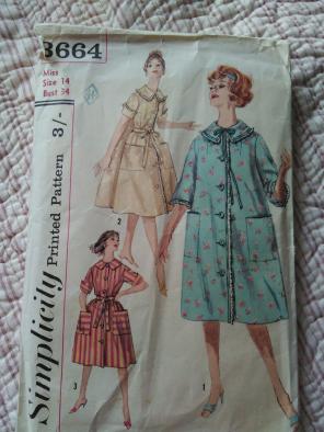 Housecoat Vintage Sewing Pattern Size 14