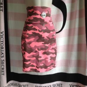 NWT (XS) VS Skater Skirt