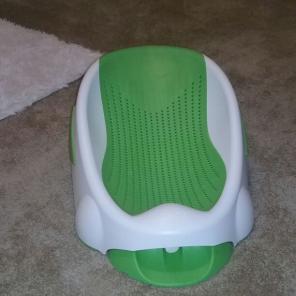 Brica munchkin comforttemp Baby Bath Tub
