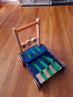 Melissa & Doug push walker