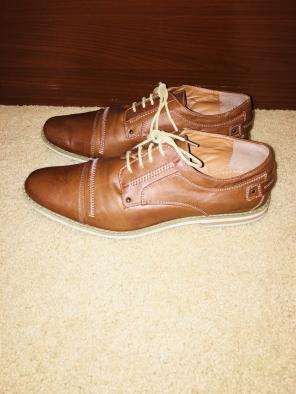 Men’s Pair Of Brown Dress Shoes Sz 11