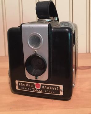 Vintage Brownie Hawk Eye Camera
