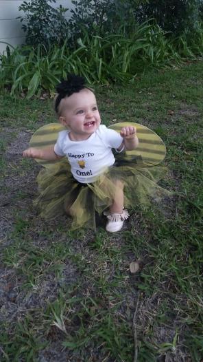 Happy to bee 1 tutu outfit with wings
