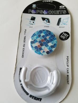 One popsocket with car mount.