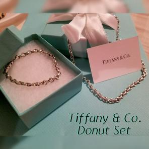 Tiffany & Co donut necklace and bracelet