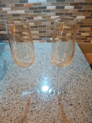 SET OF 2 Champagne glasses