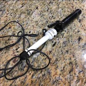 Hot tools curling iron