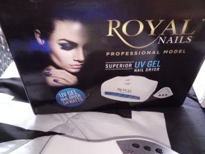 Ryal Nails UV Dryer 3 gelish polish