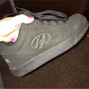 Heelys size 6 youth