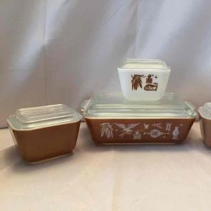 Pyrex Fridgies