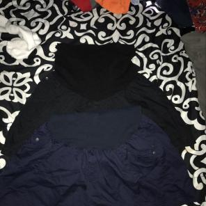 2 Pairs Of Maternity Shorts Xl
