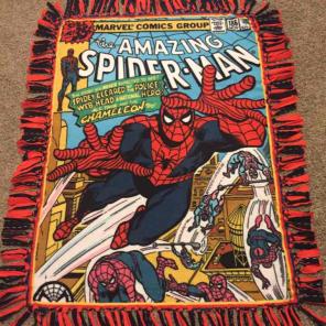 SpiderMan w/ red