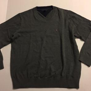 Men's Large Gray Tommy Hilfiger V-neck