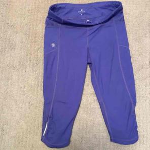 Athleta Relay Capri