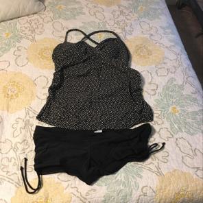 Liz Lange Maternity Bathing Suit Medium