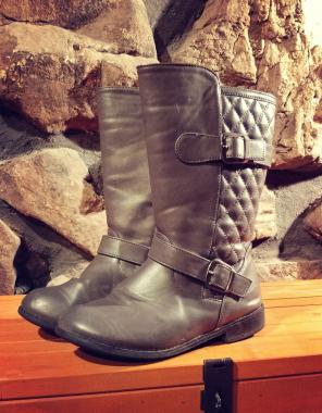 Girls Rosegirl brand gray boots size 1