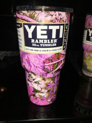 Yeti 30 oz Pink Camouflage camo