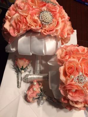 4- Piece Coral Bouquet Set