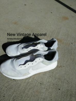 Nike Air Max Modern Essential 11