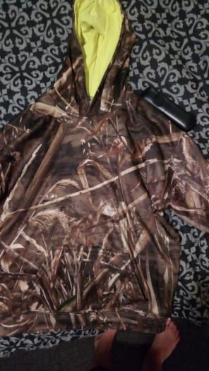 Realtree hoodie large kids