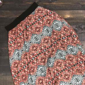 Small LuLaRoe Lucy $30