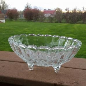 Vintage crystal/glass bowl with legs
