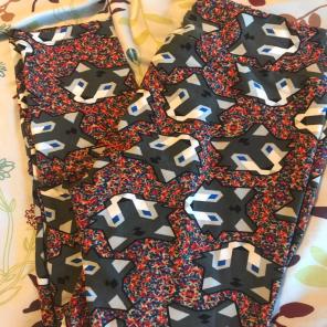 NWOT Lularoe OS Wolves Leggings