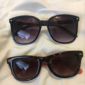 betsey johnson wayfarer sunglasses