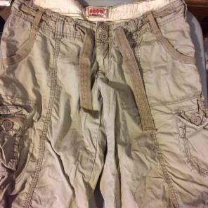 No boundaries khakis cargo size 7