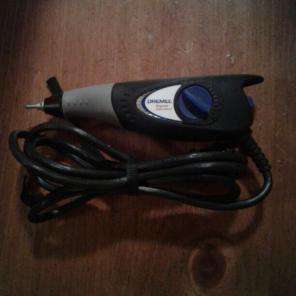 Dremel engraver