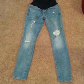 Maternity jeans distressed