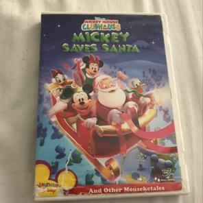 Mickey Saves Santa