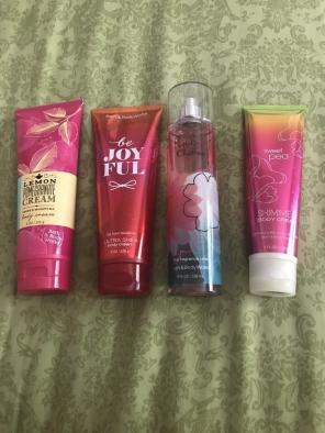 BATH & BODY WORKS!!