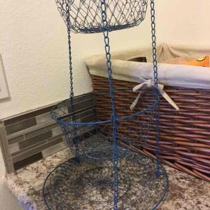 Hanging basket