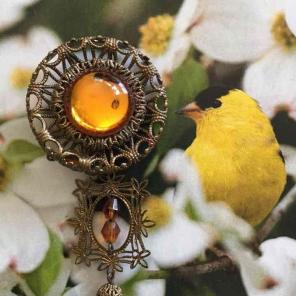 Vintage Amber Topaz Filagree Brooch