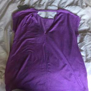 Gap yoga top size medium