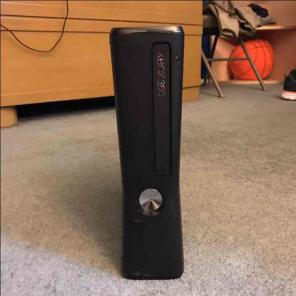 Xbox 360 Slim 250 GB