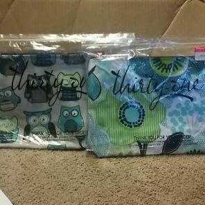 2 Zipper pouches~Hold for Paris cupcake