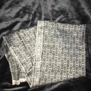 MICHAEL KORS SCARF
