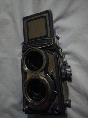 Vintage Yashica-44