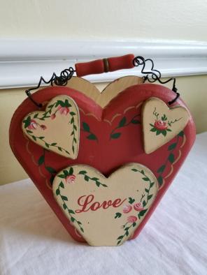 Vintage Valentine's Day Wooden Decor