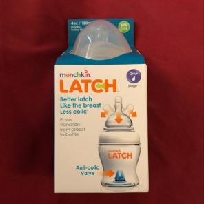 Brand New Munchkin Latch Baby Bottle