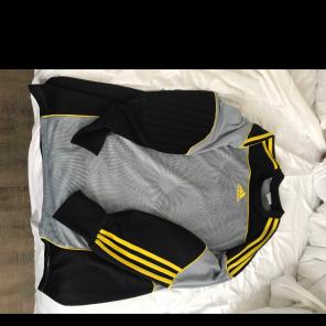 Adidas goalie Jersey Small